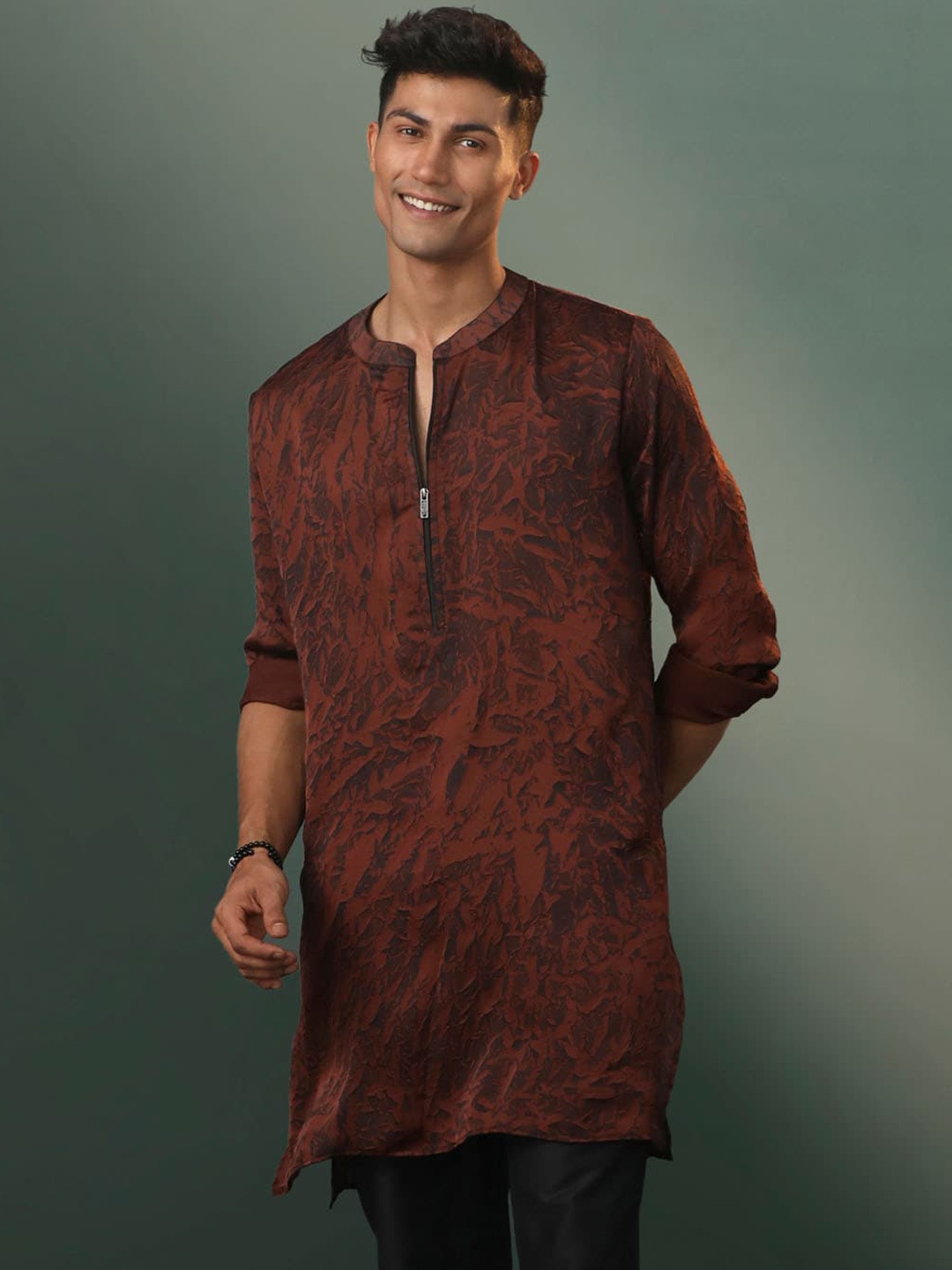 

VASTRAMAY Band Collar Abstract Printed Cotton Kurta, Coffee brown