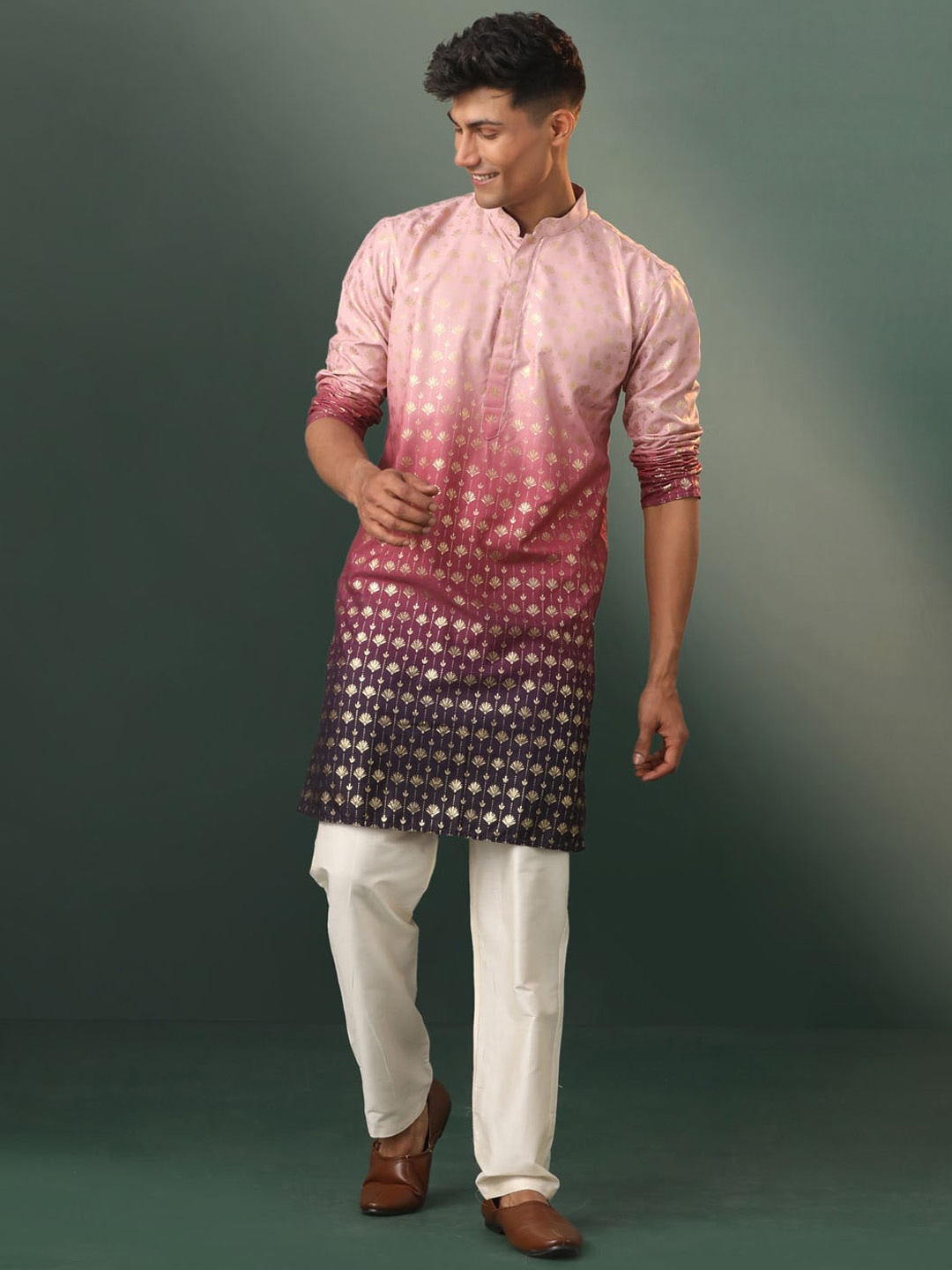 

VASTRAMAY Ombre Printed Mandarin Collar Straight Kurta with Pyjama, Purple