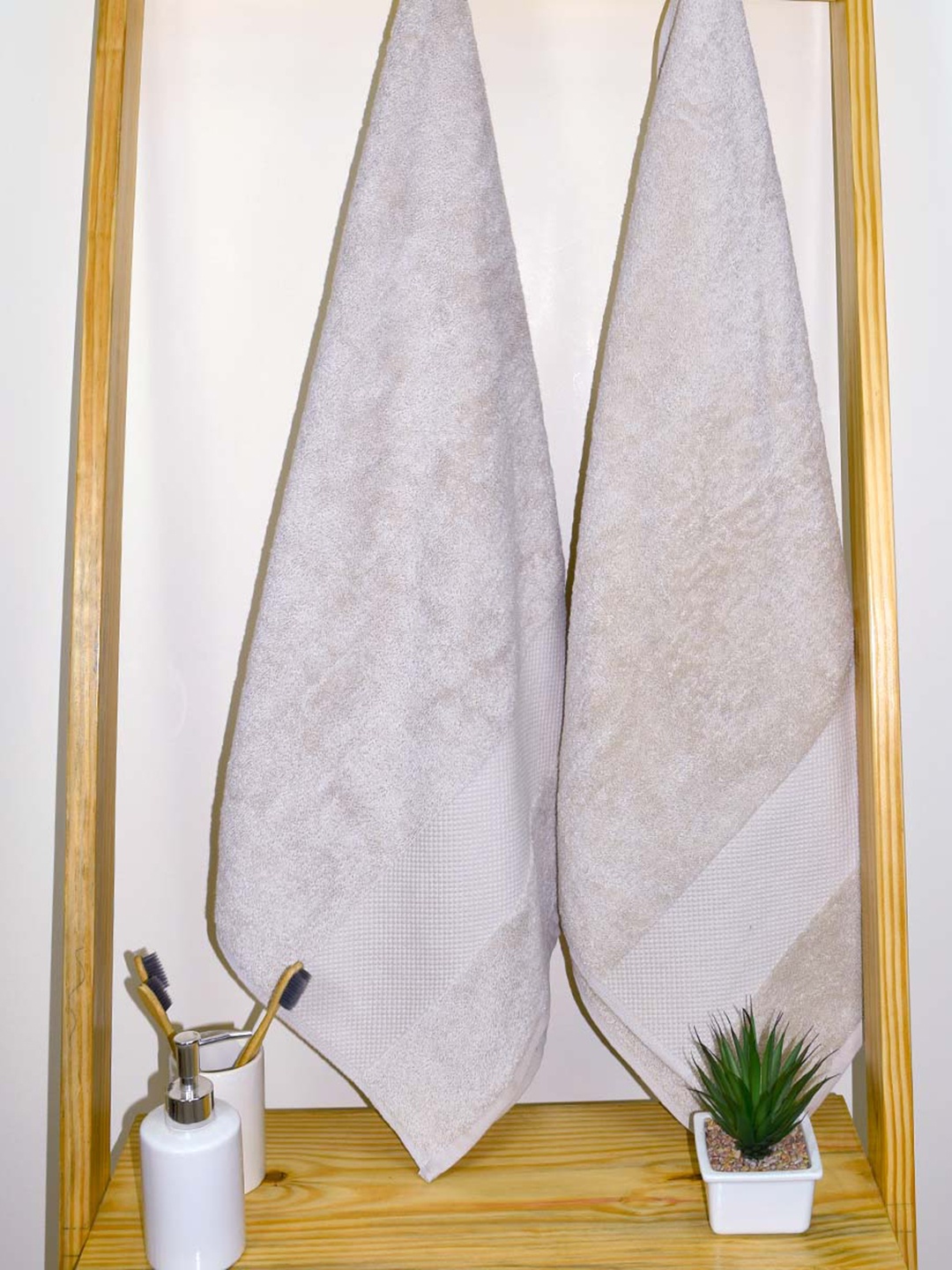 

Aura Grey 2 Pieces 610 GSM Cotton Bath Towels