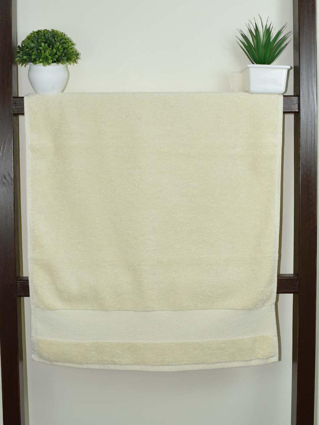 

Aura Cream Organic Cotton 610 GSM Hand Towel