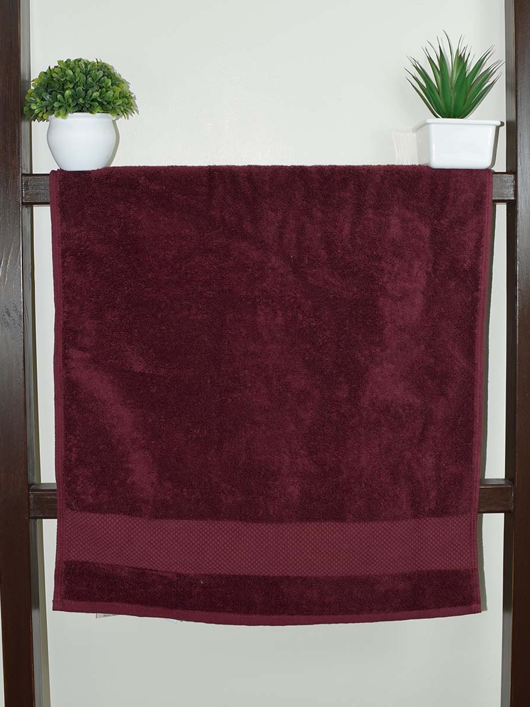 

Aura Maroon 2 Pieces Organic Cotton 610 GSM Hand Towels