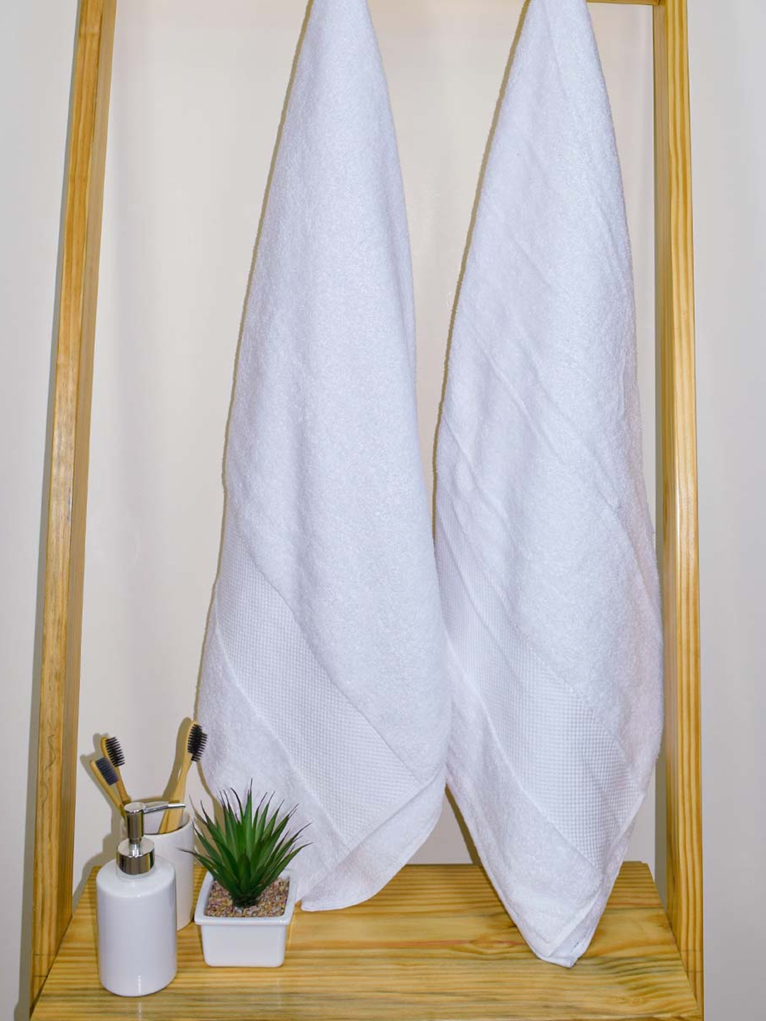 

Aura White 2Pcs Organic Cotton 610 GSM Bath Towels