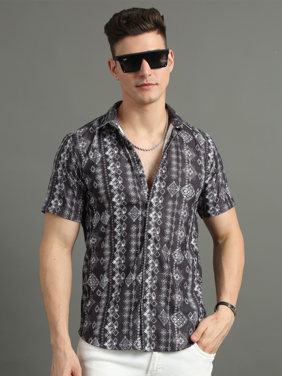 

PAUL STREET Standard Slim Fit Opaque Ethnic Motifs Printed Casual Shirt, Black