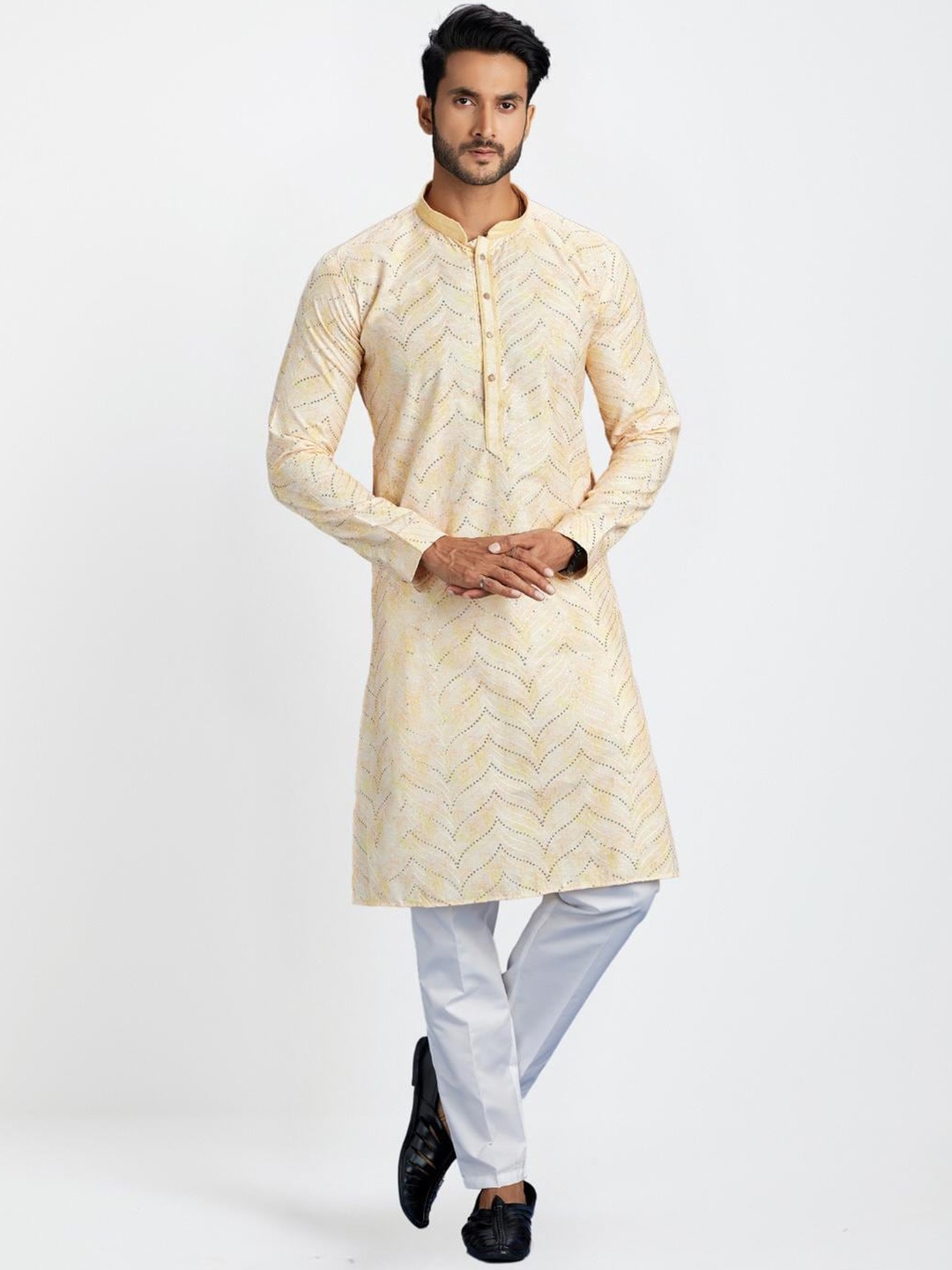 

Indian Poshakh Embroidered Mandarin Collar Regular Sequinned Kurta with Pyjamas, Yellow