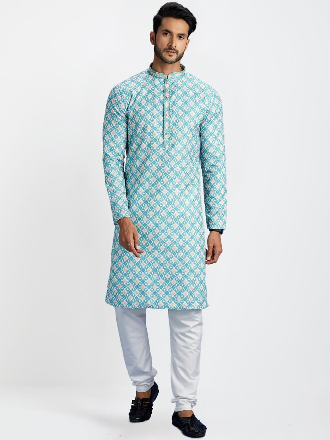 

Indian Poshakh Floral Printed Mandarin Collar Thread Work Straight Kurta with Pyjamas, Teal