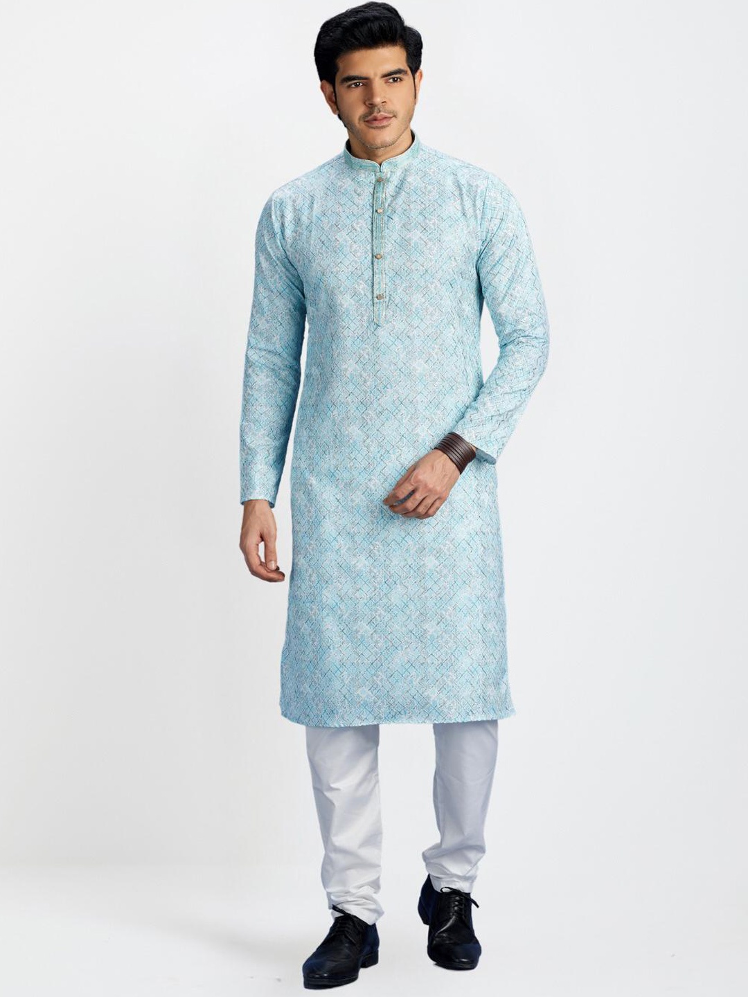 

Indian Poshakh Geometric Printed Mandarin Collar Thread Work Straight Kurta with Pyjamas, Blue