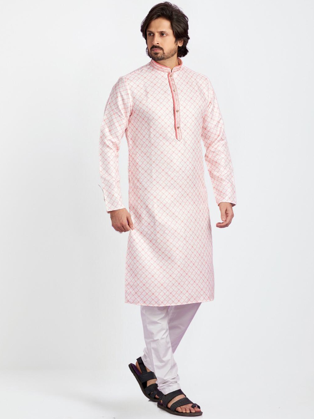 

Indian Poshakh Geometric Checked Mandarin Collar Straight Kurta with Pyjamas, Pink
