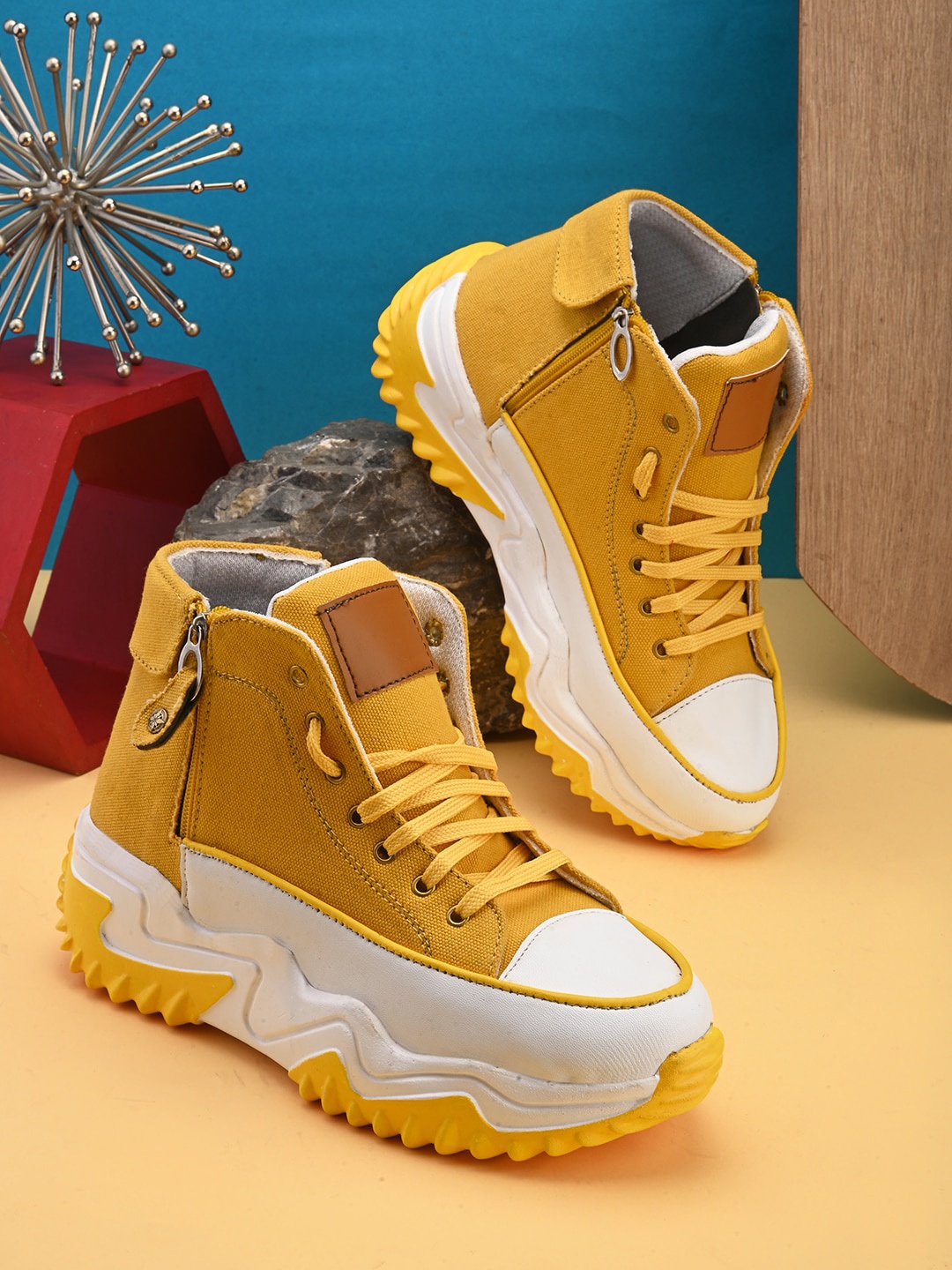 

JEEVI Women Colourblocked Mid Top Lightweight Sneakers, Yellow