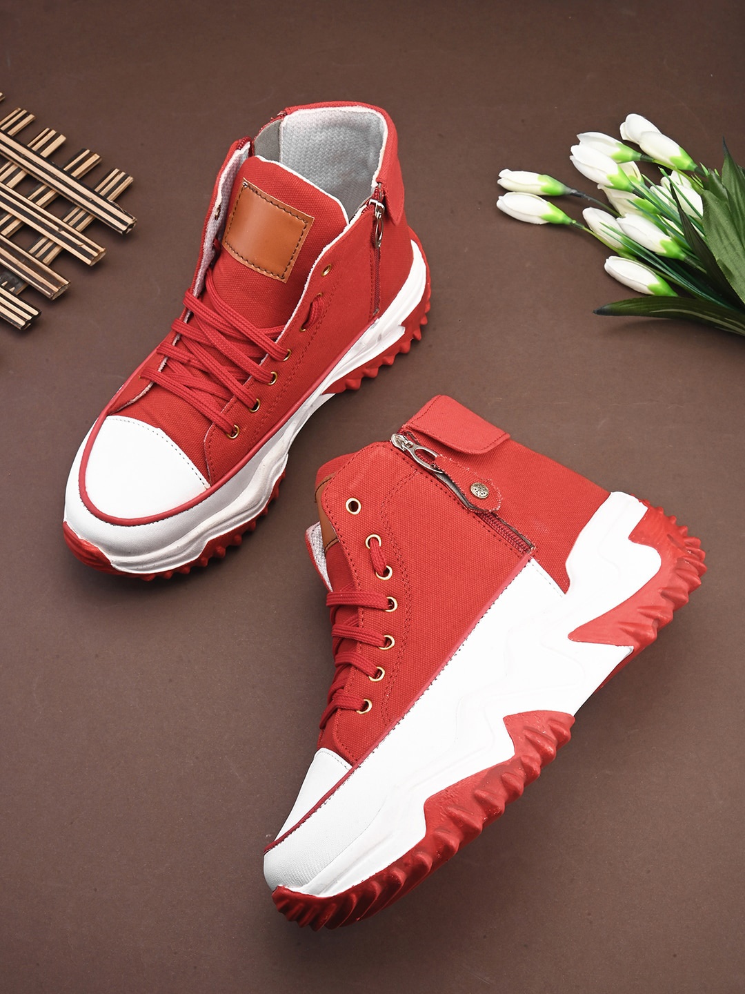

JEEVI Women Colourblocked Mid Top Lace-Up Lightweight Sneakers, Red