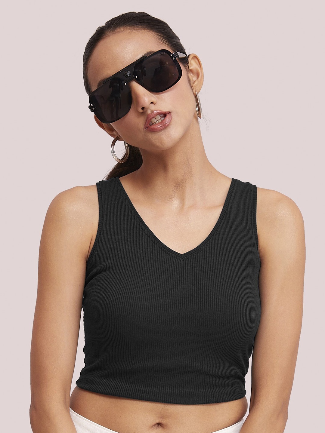 

BerryBird Cotton V-Neck Sleeveless Opaque Fitted Crop Top, Black