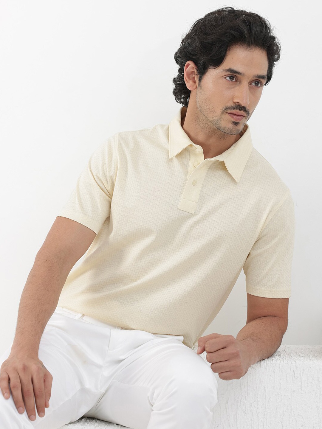 

RARE RABBIT Men Nielson Regular Fit Polo Collars T-Shirt, Yellow