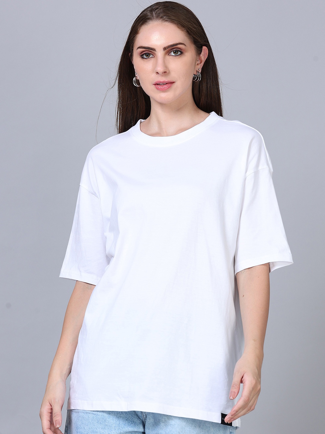 

SILISOUL Round Neck Drop-Shoulder Sleeves Bio Finish Cotton Oversized Fit T-Shirt, White