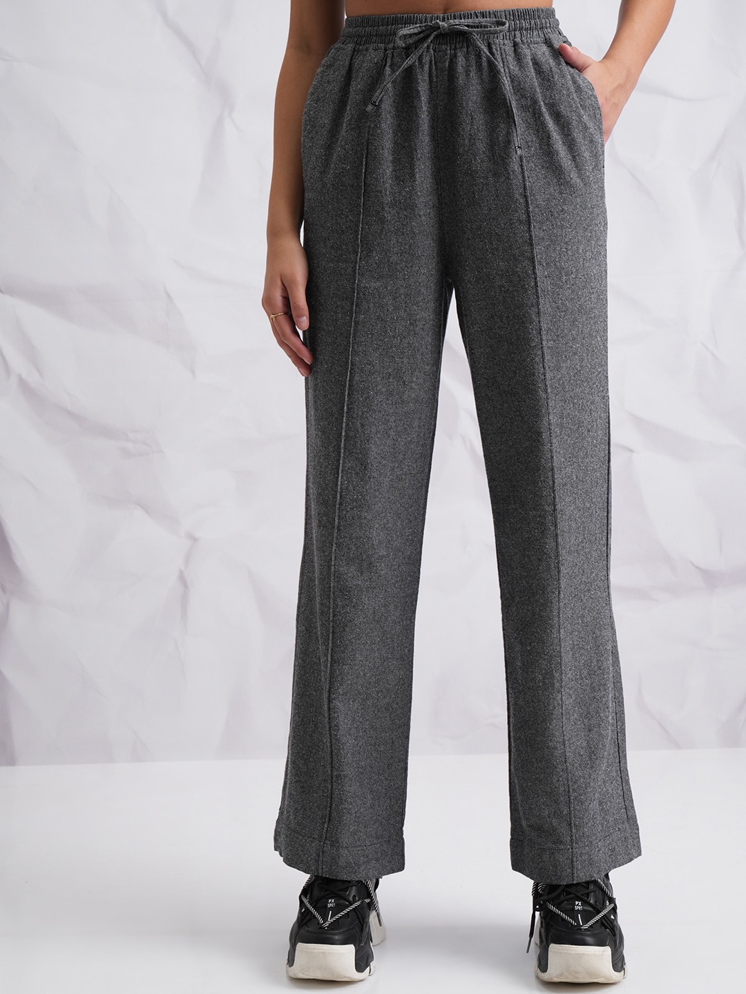 

Tokyo Talkies Women Grey Straight Fit Cotton Mid-Rise Wide Leg Trouser