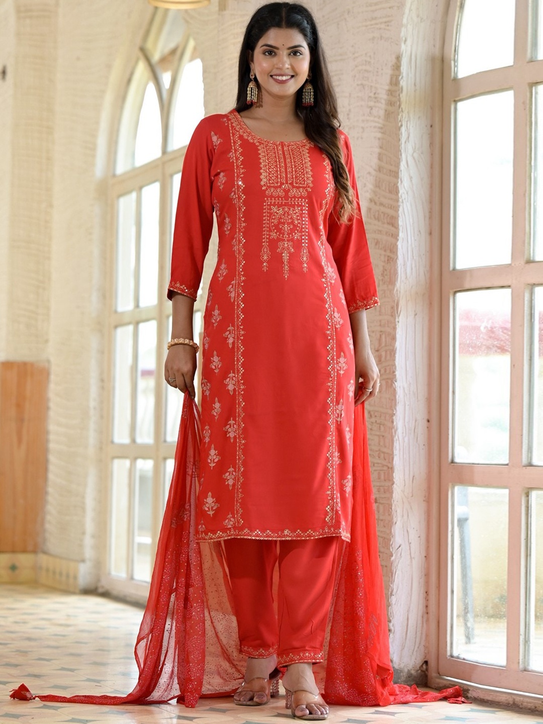 

LABEL FLAVIA Ethnic Motifs Embroidered Pure Cotton Kurta With Trouser & Dupatta, Red