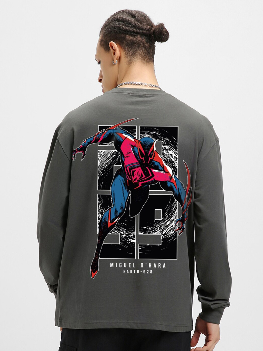 

Bewakoof Spider-Man Graphic Printed Drop-Shoulder Sleeves Oversized Cotton T-shirt, Grey