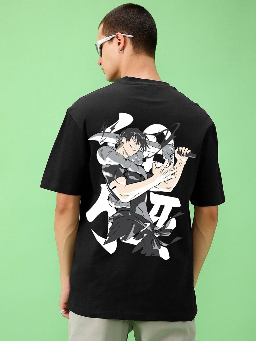 

Bewakoof Toji Graphic Printed Drop-Shoulder Sleeves Oversized Cotton T-shirt, Black