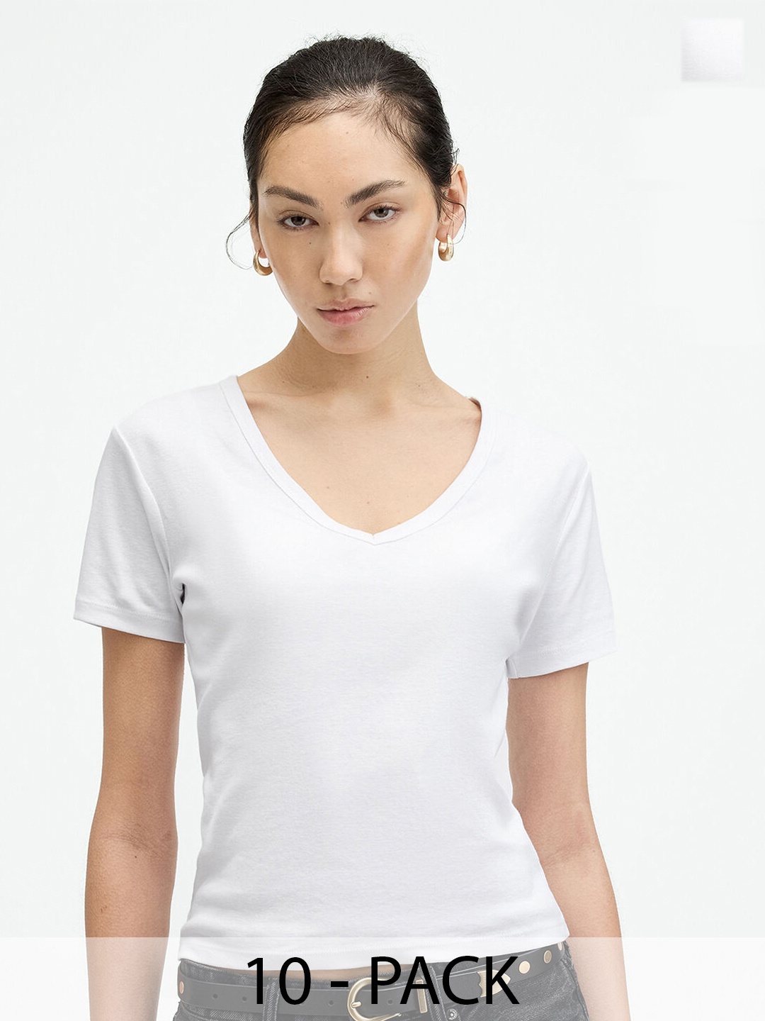 

COLOR CAPITAL Pack of 10 Relaxed Fit V-Neck T-shirts, White