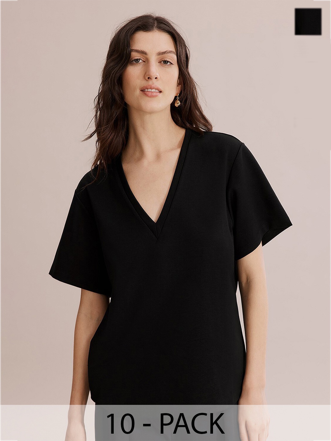 

COLOR CAPITAL Pack Of 10 V-Neck Flared Sleeve Relaxed Fit T-shirt, Black