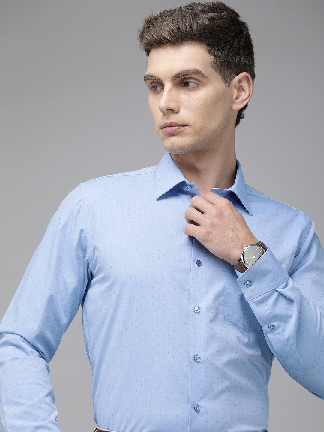

Van Heusen Pure Cotton Self Design Slim Fit Textured Formal Shirt, Blue