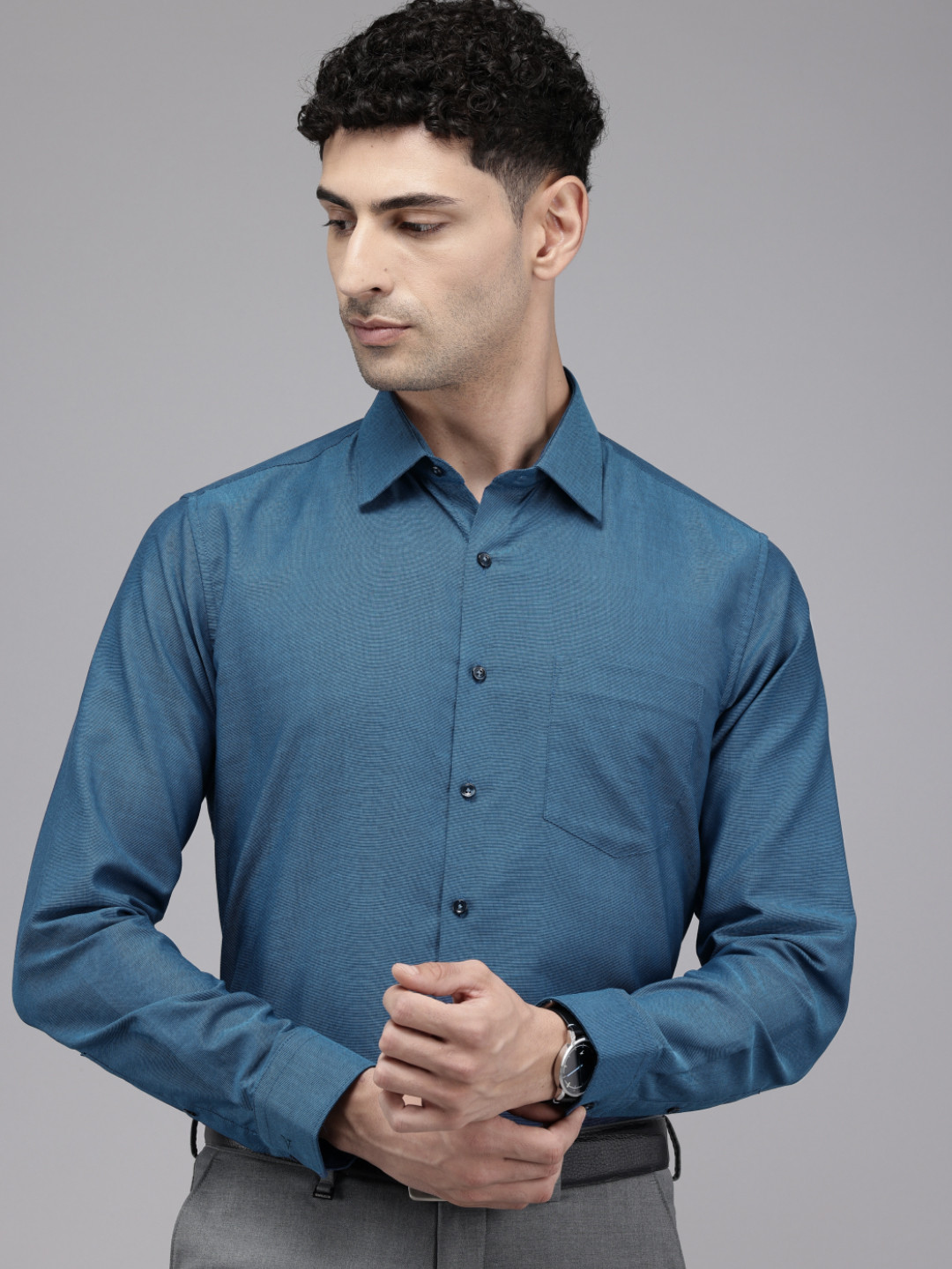 

Van Heusen Pure Cotton Self Design Slim Fit Opaque Formal Shirt, Teal