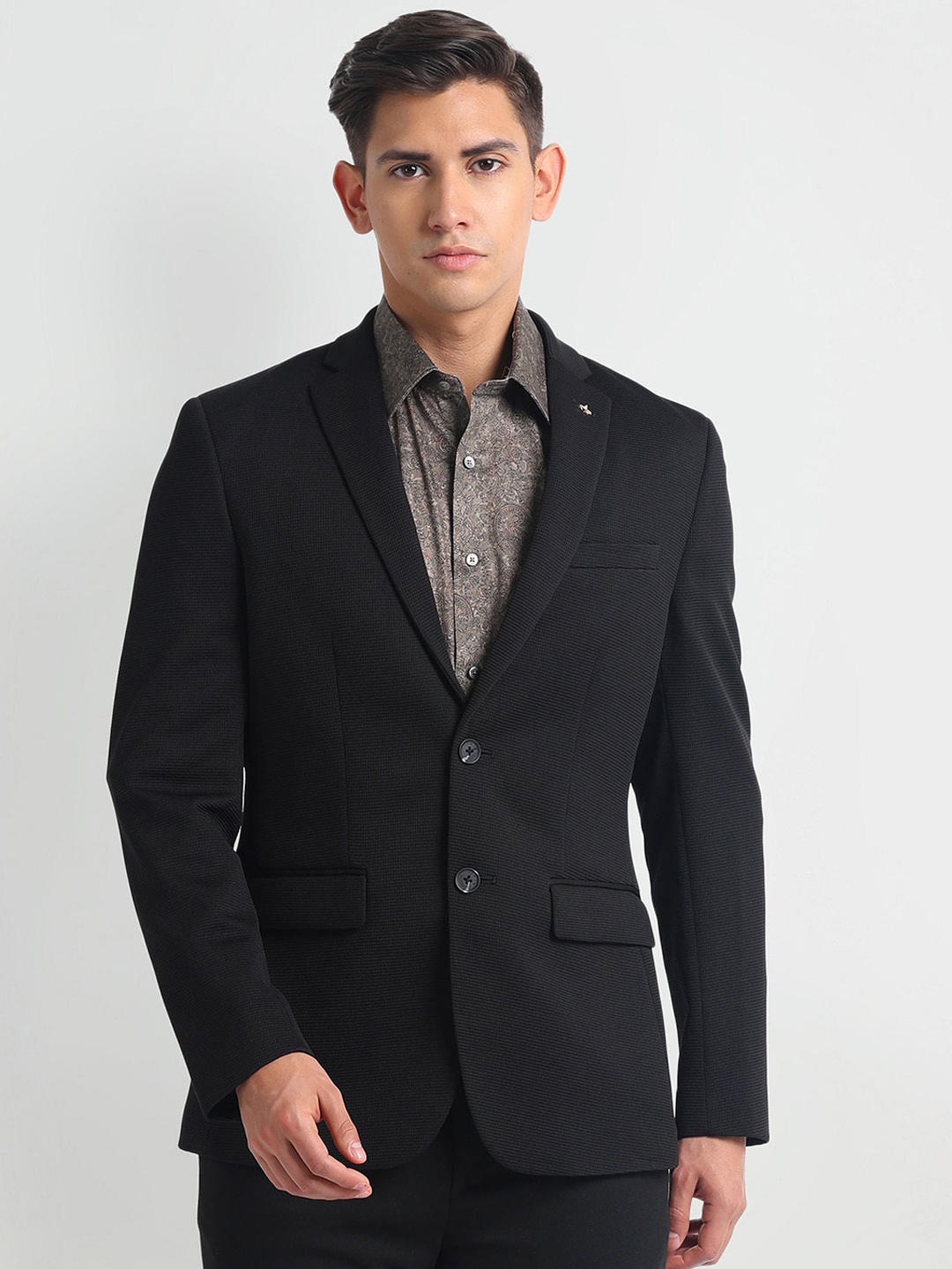 

Arrow Slim-Fit Single-Breasted Blazers, Black