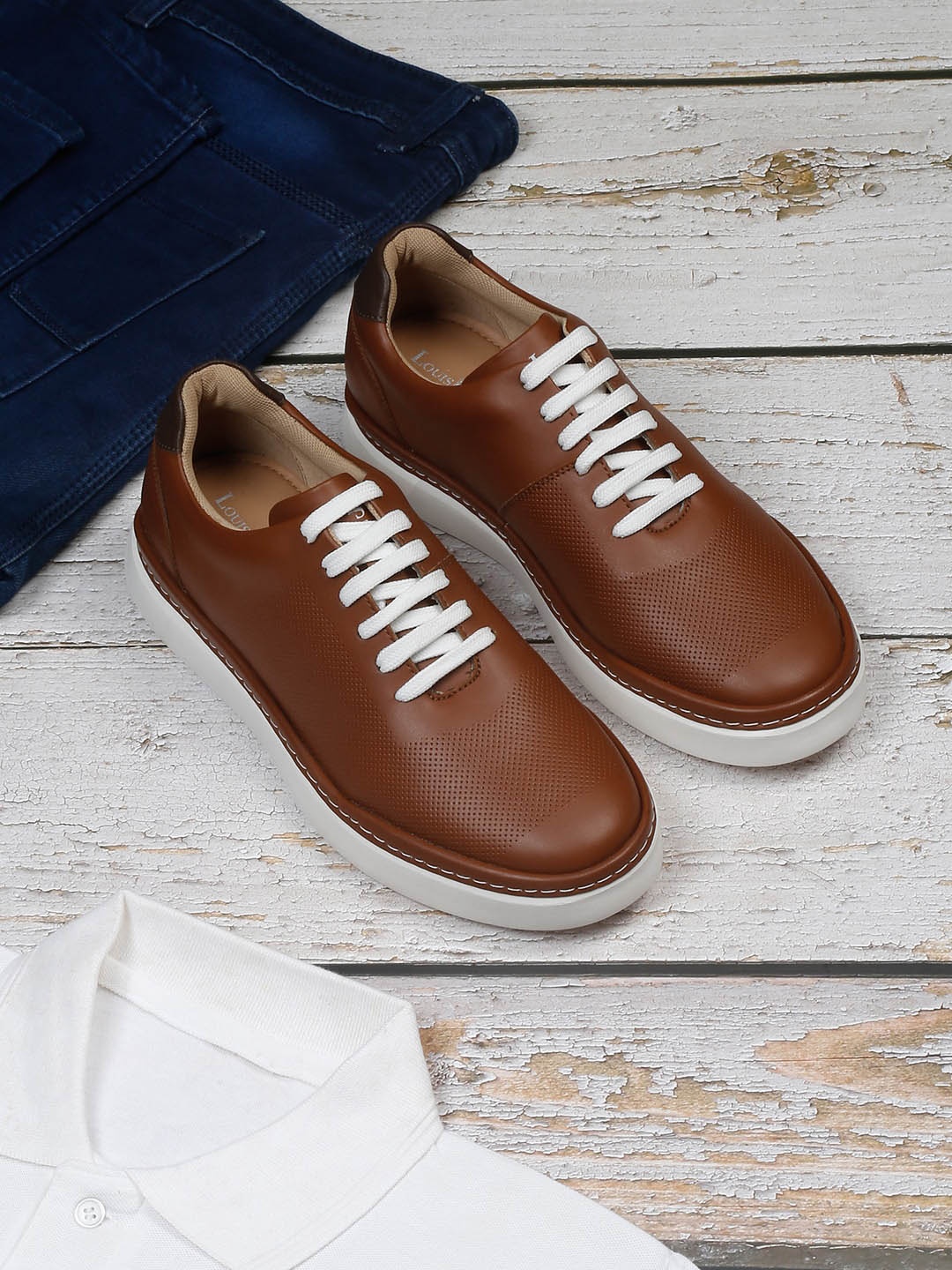 

LOUIS STITCH Men Tan Casual Dotted Sneakers, Brown