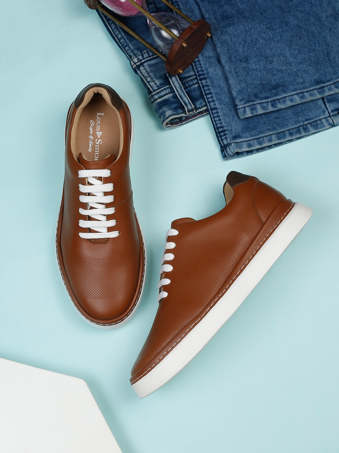 

LOUIS STITCH Men Tan Dotted Casual Sneakers, Brown