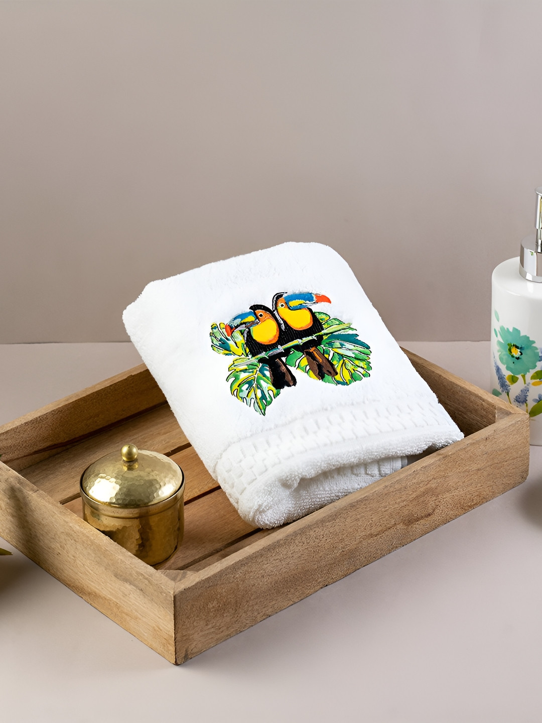 

KOLOROBIA White & Green Tropical Toucan Embroidered Cotton Hand Towel