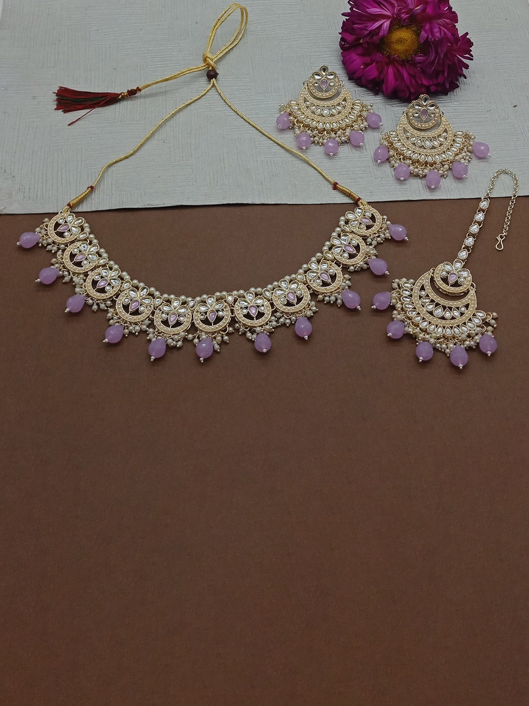 

AASHISH IMITATION Gold-Plated Kundan-Studded & Beaded Jewellery Set