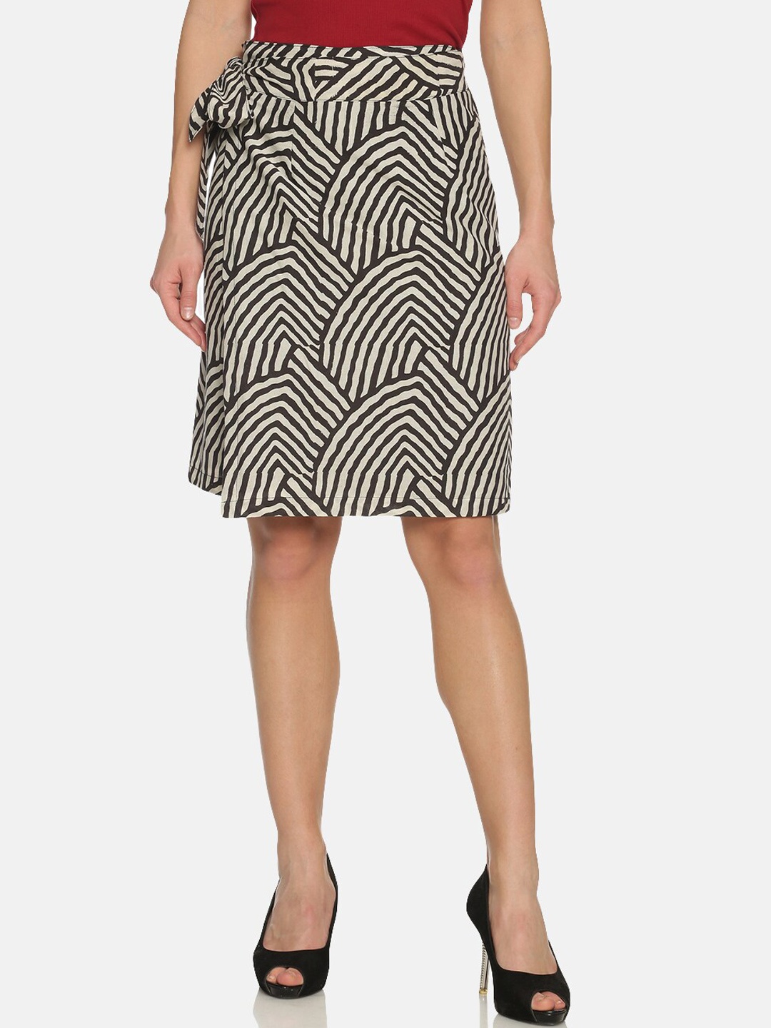 

Weaves of Tradition Hand Block Printed Pure Cotton Wrap Around Skirt, Off white