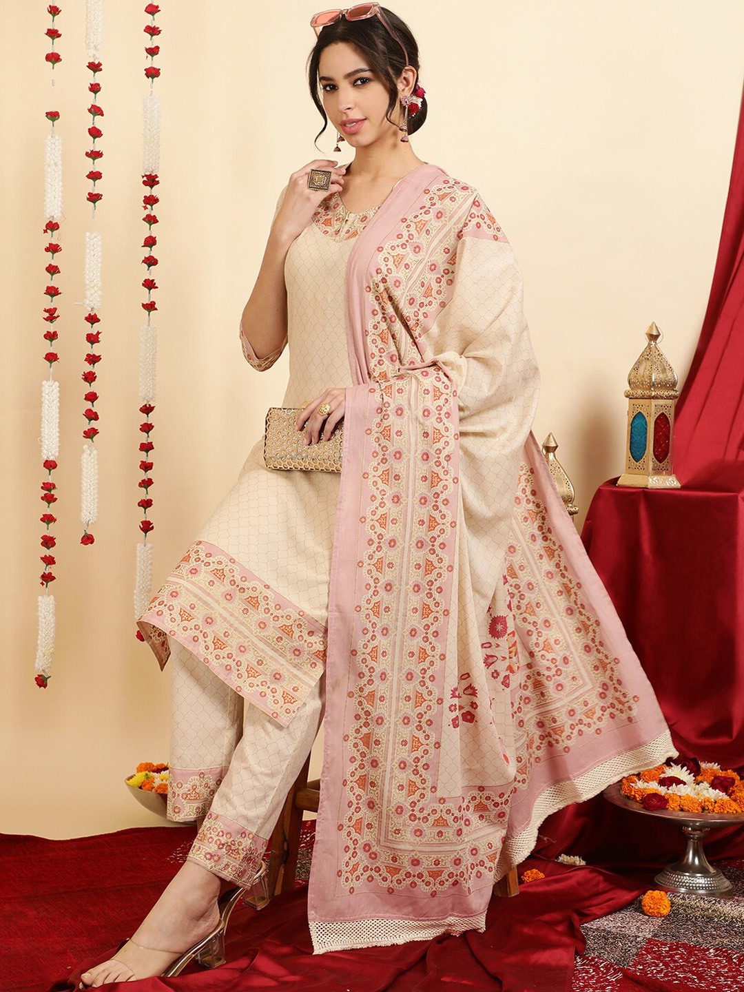 

Jaipur Kurti Ethnic Printed Cotton Straight Kurta With Pants And Dupatta, Maroon