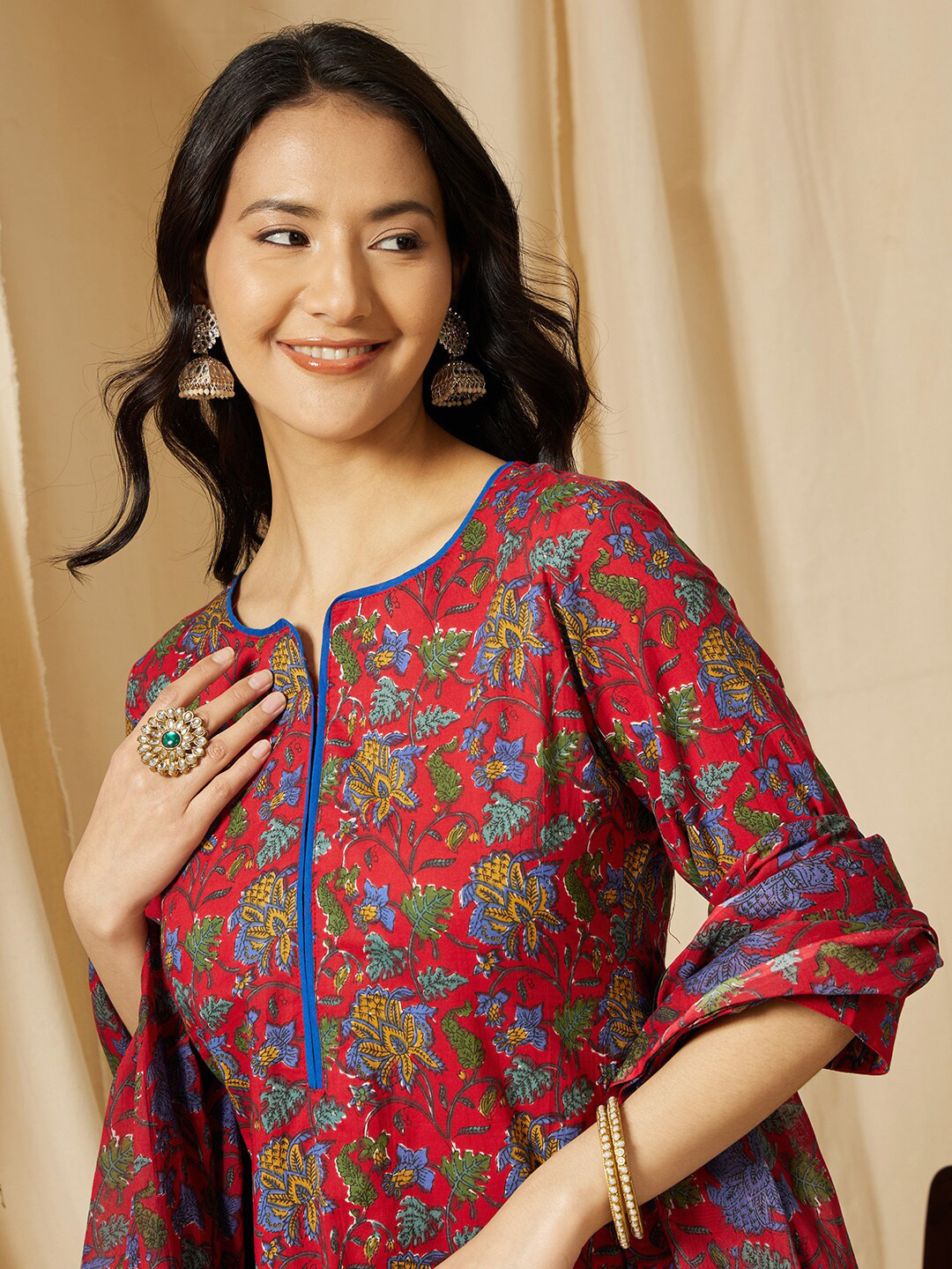 

Ginni Arora Label Notch Neck Ethnic Printed Cotton Straight Kurta with Trousers & Dupatta, Red