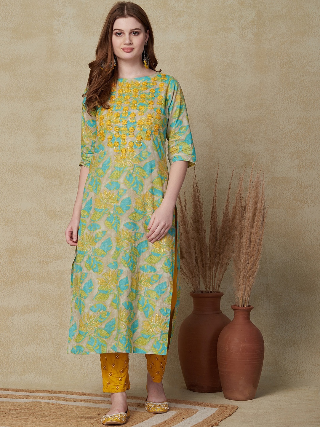 

FASHOR Floral Printed Thread Work Cotton Straight Kurta, Green