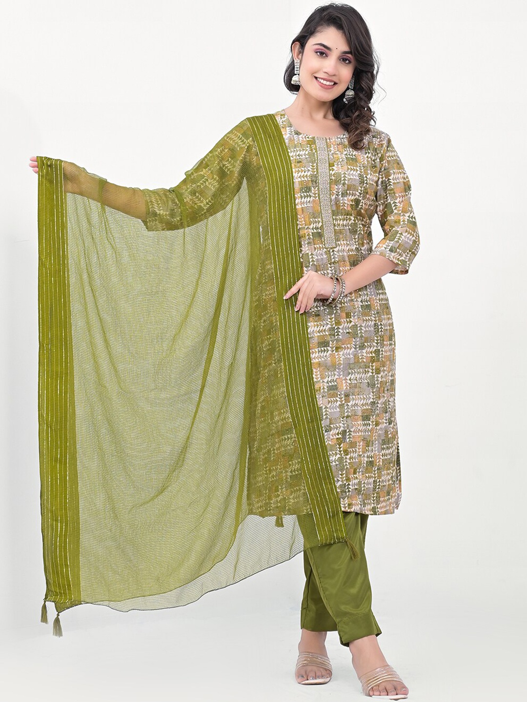 

Label Khoj Geometric Printed Round Neck Sequinned Kurta with Palazzos & Dupatta, Green