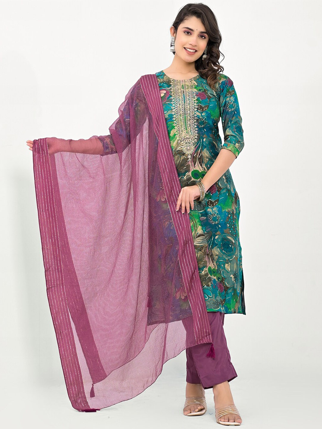 

Label Khoj Floral Printed Regular Thread Work Kurta with Trousers & With Dupatta, Blue