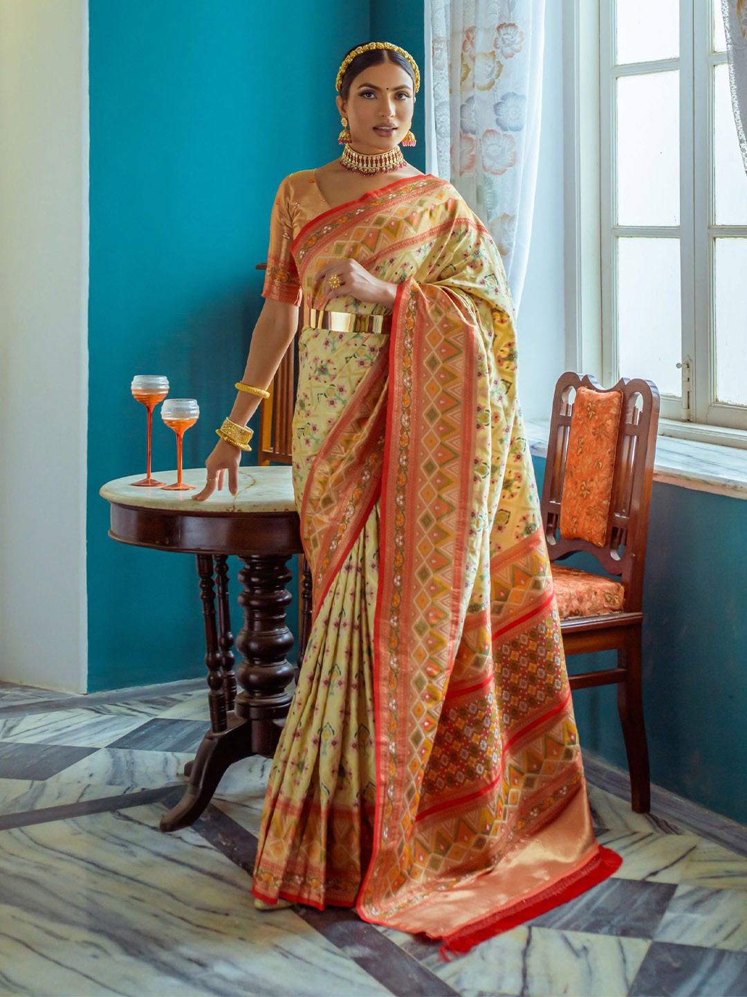 

Mitera Floral Woven Design Zari Patola Banarasi Saree, Beige