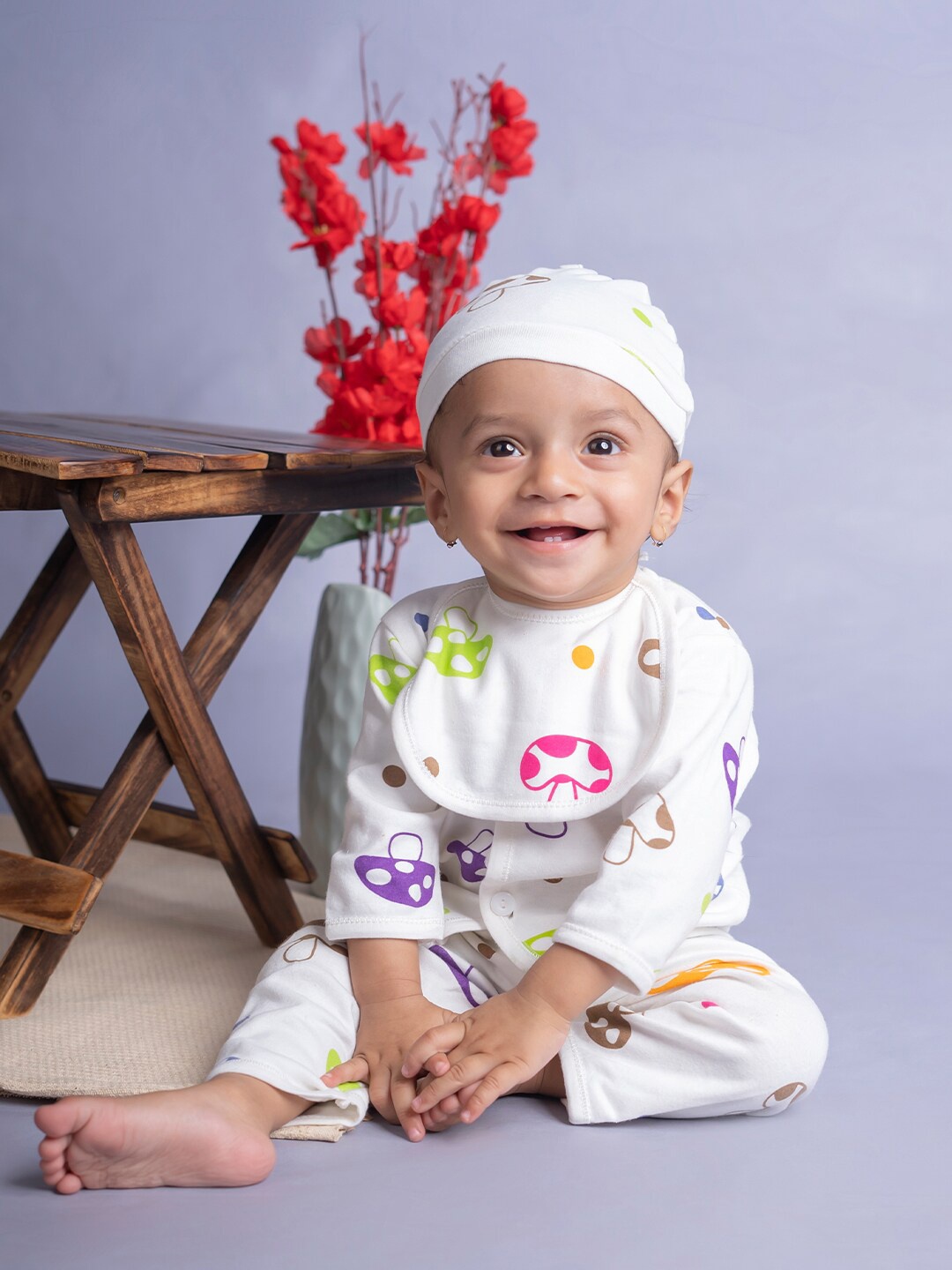 

Baby Moo Infants 5 Pcs Mushroom Printed Apparel Gift Set, White