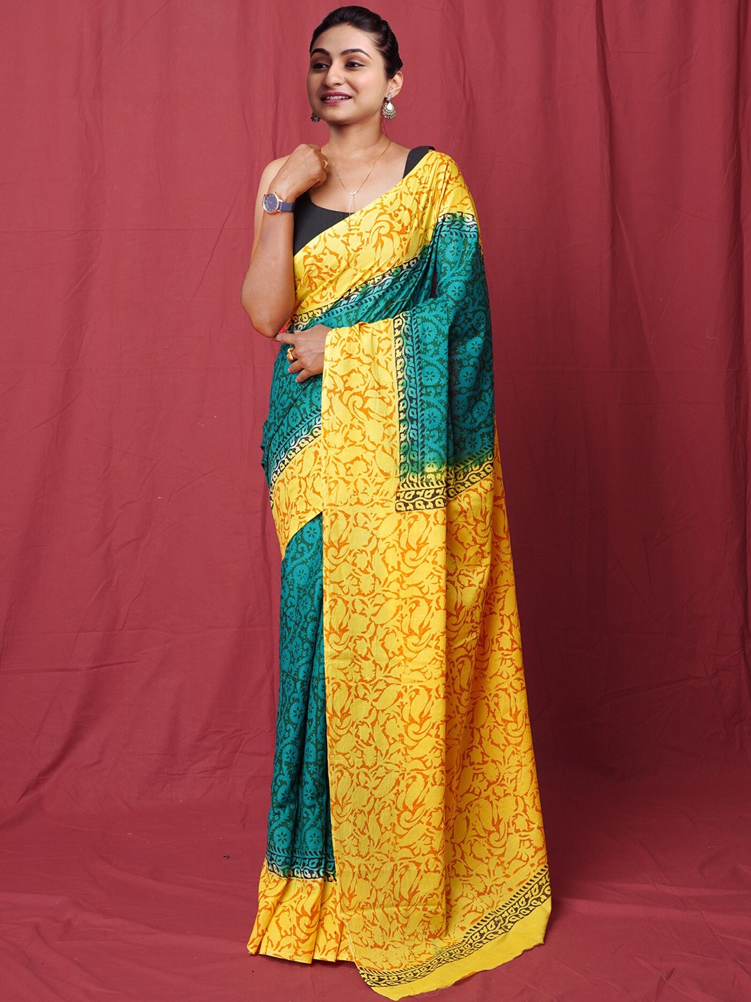 

Unnati Silks Ethnic Motifs Pure Cotton Handloom Block Print Saree, Green