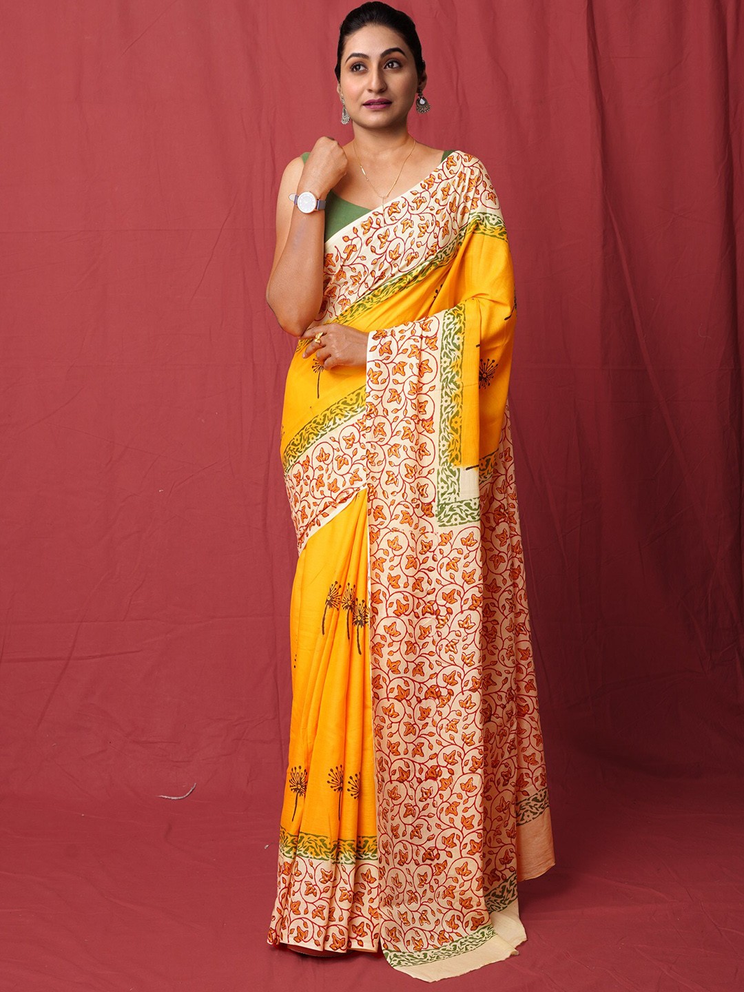 

Unnati Silks Ethnic Motifs Pure Cotton Handloom Block Print Saree, Yellow