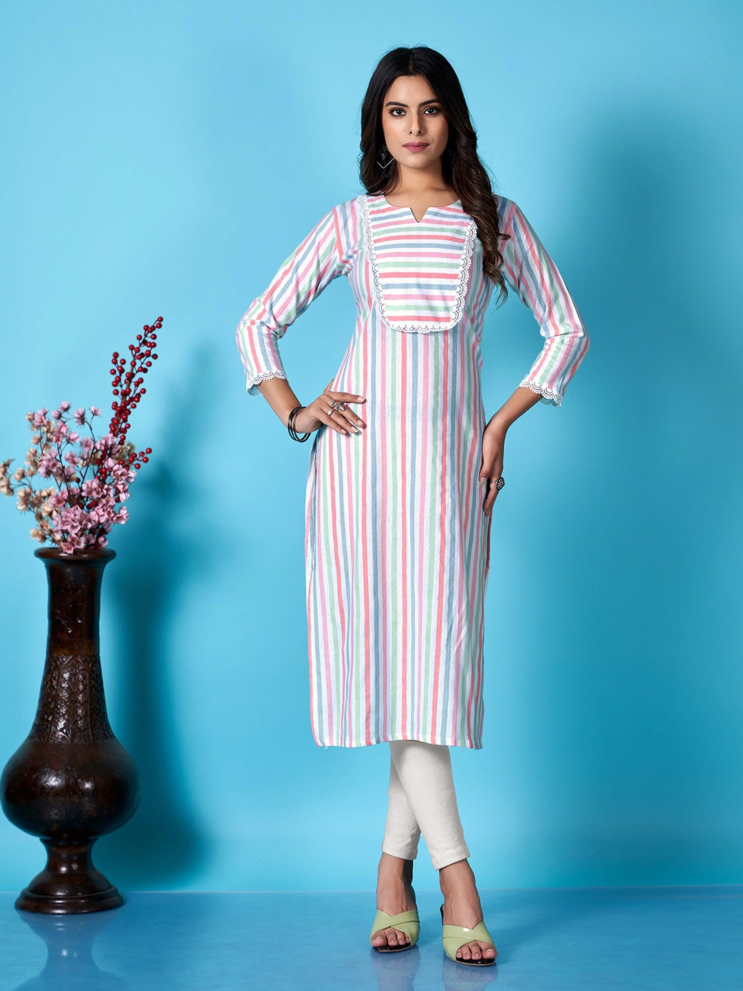 

ZARIMO Striped Straight Kurta, White