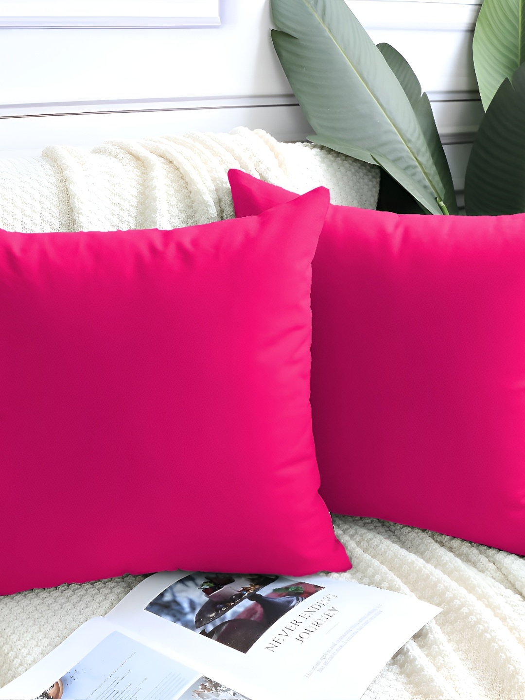 

DADDY COOL Rose 2 Pieces Velvet Filled Cushions With Cover