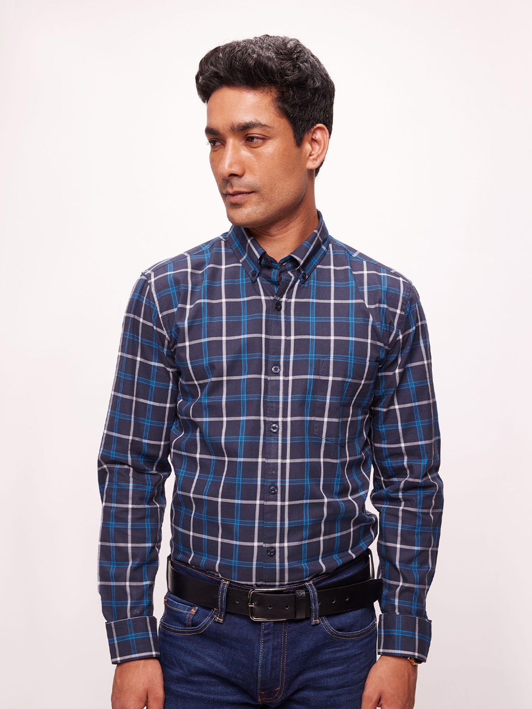 

Bombay High Men Slim Fit Indigo Semi Formal Button Down Collar Yarn Dyed Check Shirt, Blue