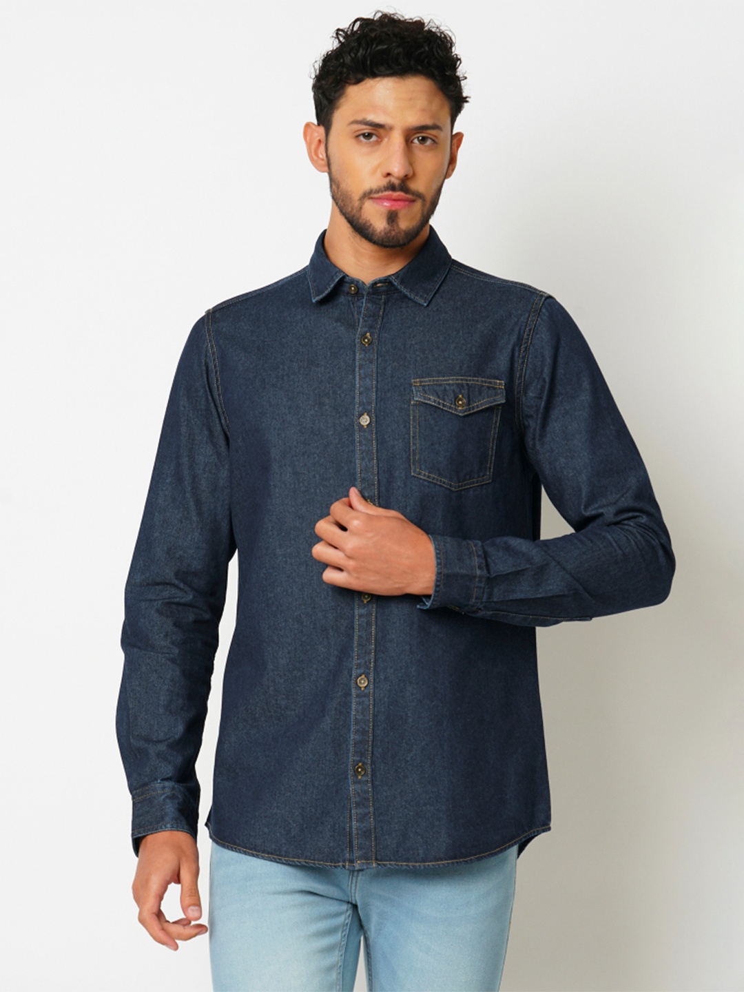 

Bombay High Men Slim Fit Spread Collar Solid Denim Shirt, Blue