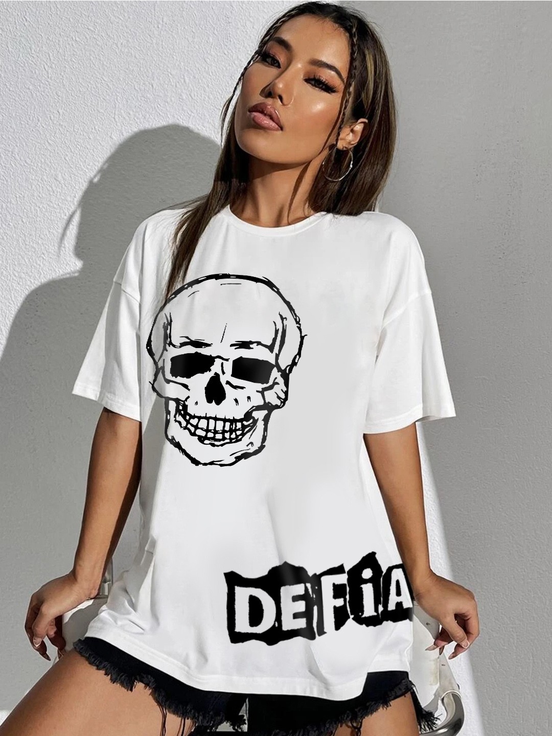 

Stylecast X Hersheinbox Women Printed Drop-Shoulder Sleeves T-shirt, White