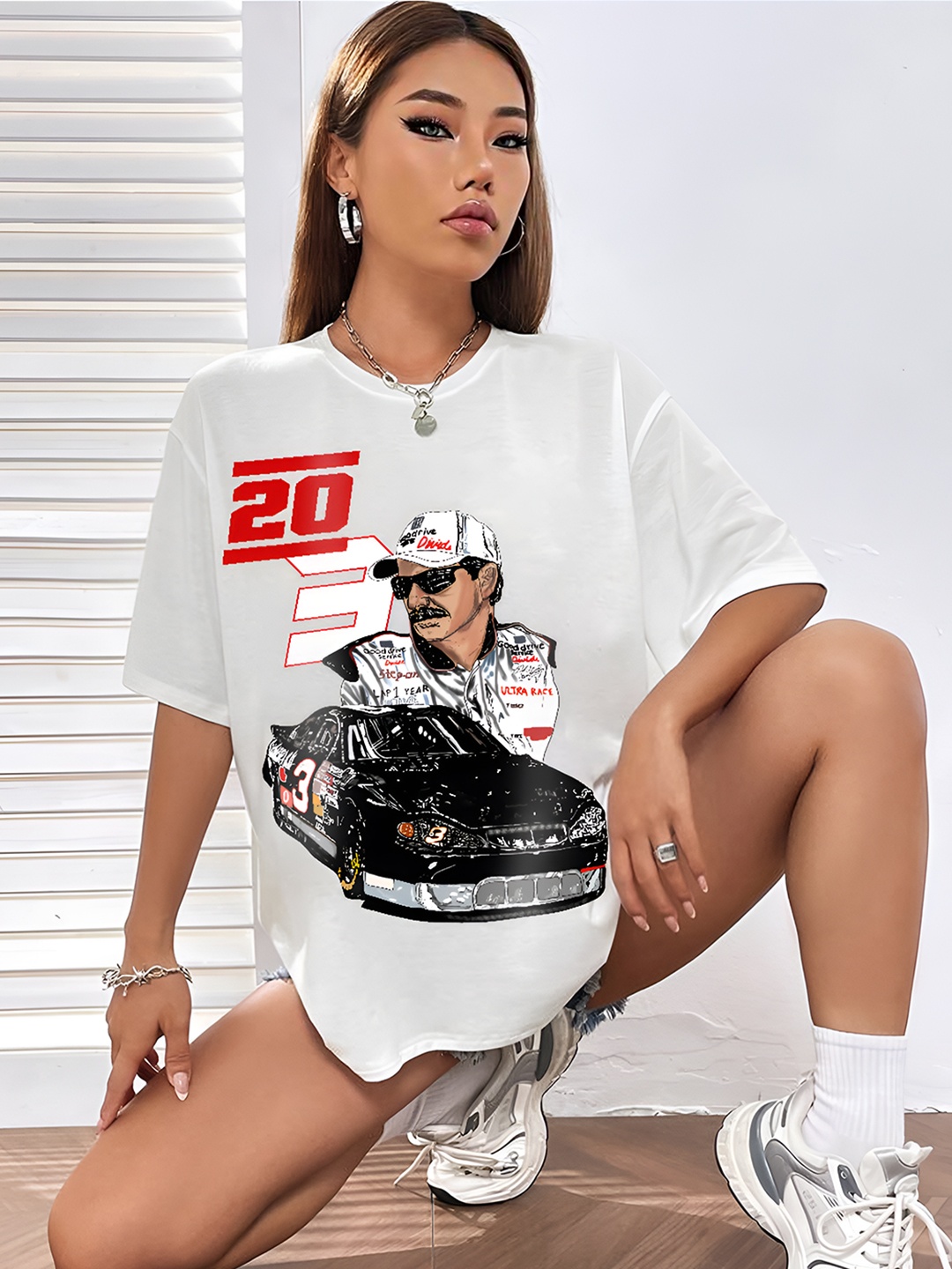 

Stylecast X Hersheinbox Women Printed Drop-Shoulder Sleeves Pure Cotton T-shirt, White