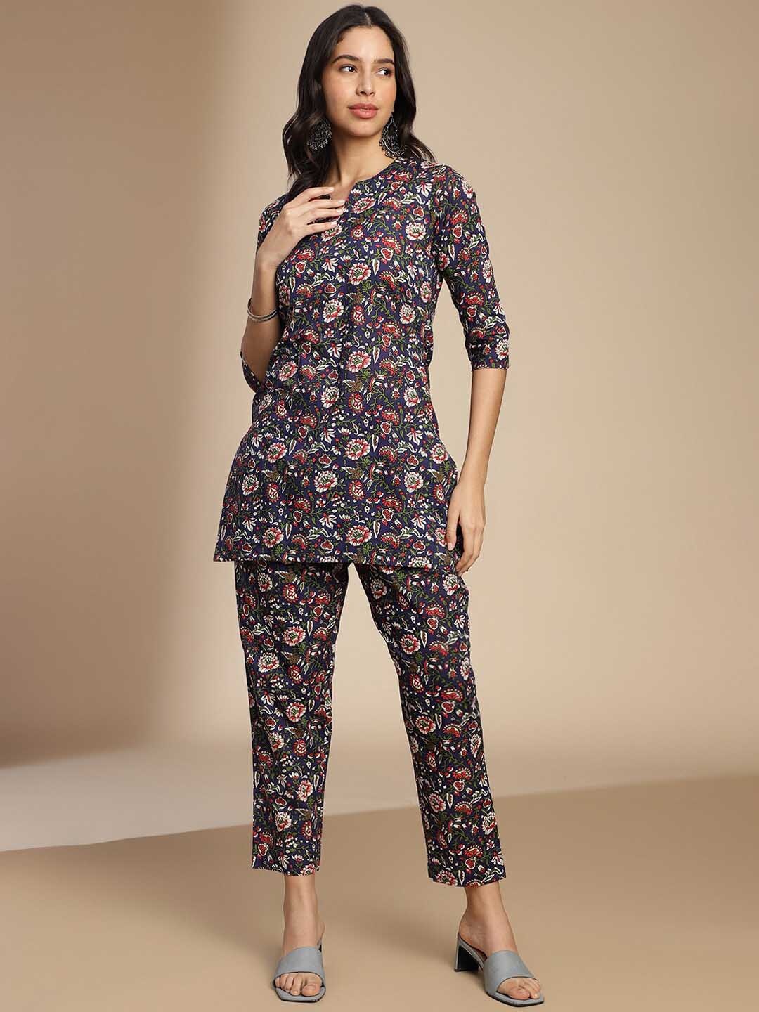 

Shaily Floral Printed V-Neck Tunic With Trousers, Navy blue