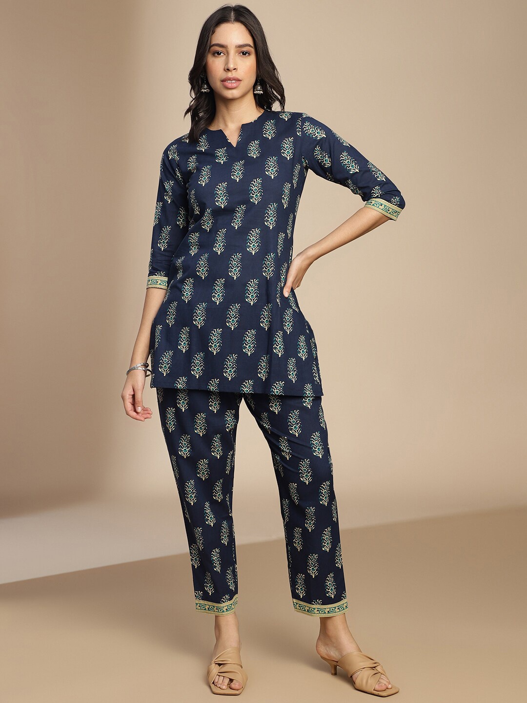 

Shaily Women Ethnic Motifs Printed Regular Kurta with Trousers, Navy blue