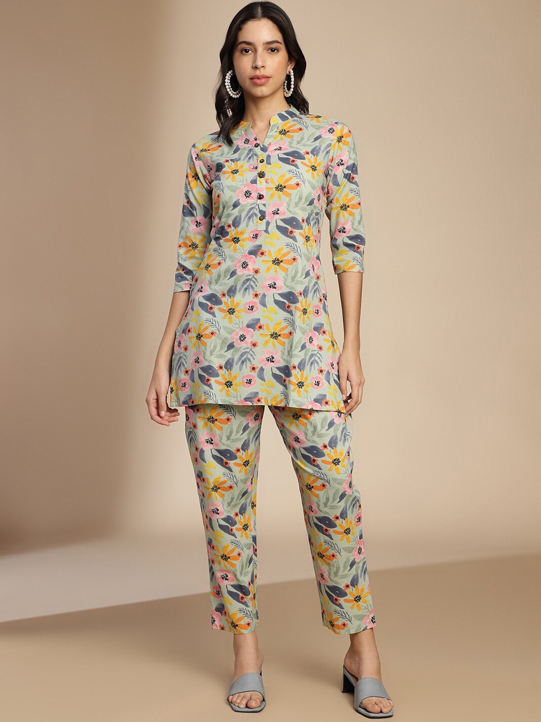 

Shaily Floral Printed Mandarin Collar Tunic With Trousers, Grey