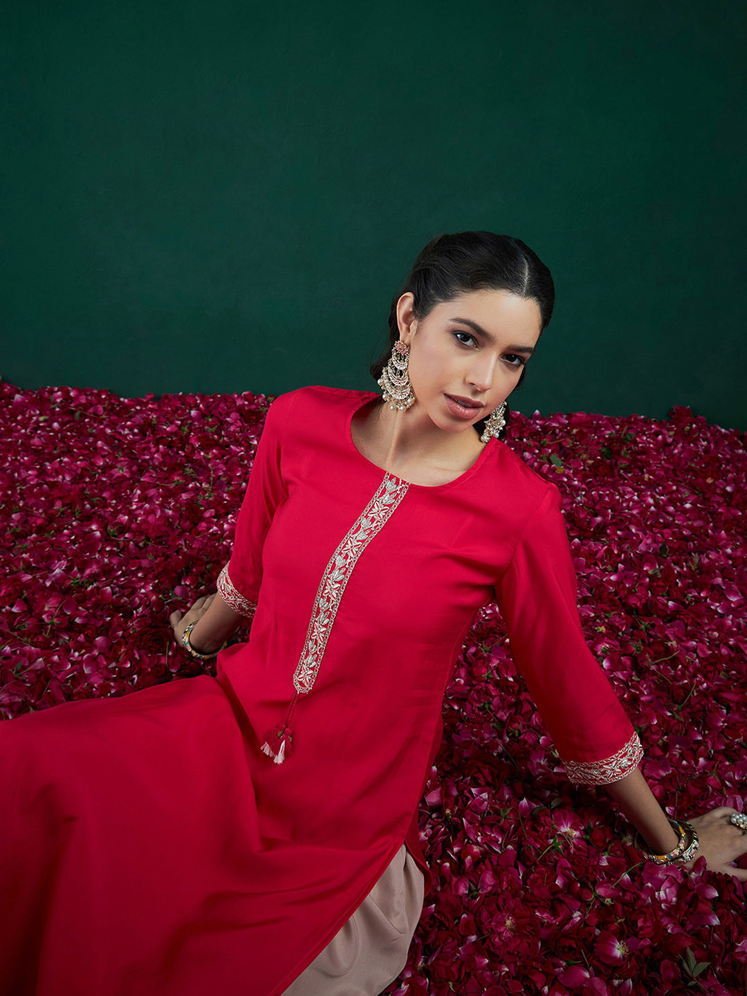 

Indo Era Round Neck Ethnic Embroidered Chanderi Silk Straight Kurta, Pink