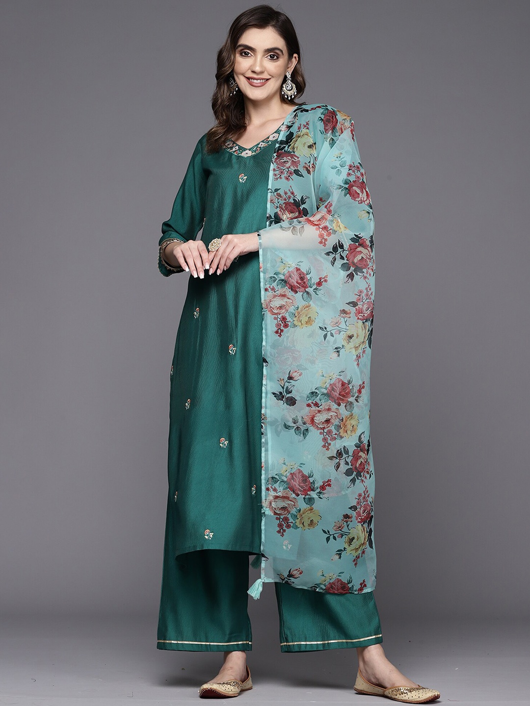 

Indo Era Floral Embroidered Sequinned Kurta With Palazzo & Dupatta, Teal